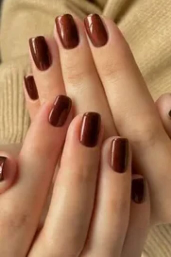 How to Maintain and Care for Fall Nails