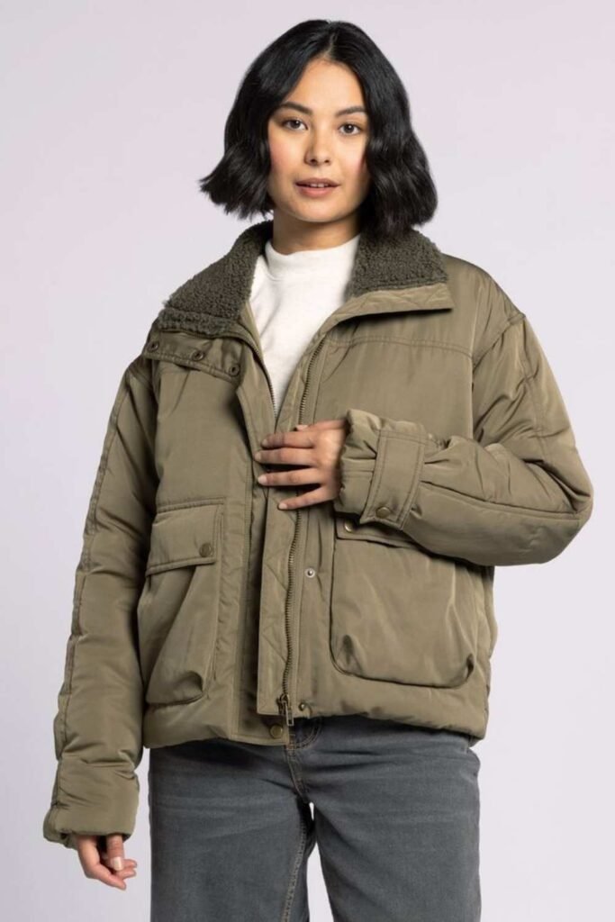 How to Maintain and Care for Puffer Jackets
