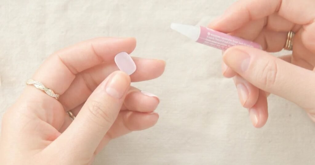How to Remove Nail Glue Safely